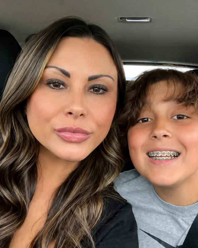 Jessica’s life changed in an instant when a ruptured brain aneurysm nearly killed her while she was home alone. What followed was a frantic 911 call, a race against time, and six weeks in the Neuro ICU that would change everything. Today, she’s sharing her story of survival, resilience, and gratitude — in hopes that it might help someone else recognize the warning signs before it’s too late. Read her story here: https://www.bafound.org/personal_story/i-knew-i-was-dying-jessicas-story/